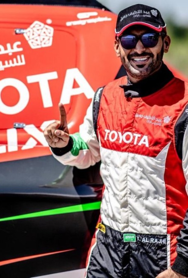 بطل الراليات يزيد الراجحي