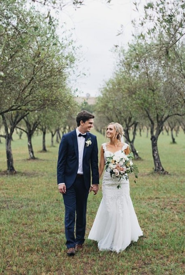 أشجار الزيتون تعد خيار مثالي أيضا كثيم رئيسي لحفلات الزفاف