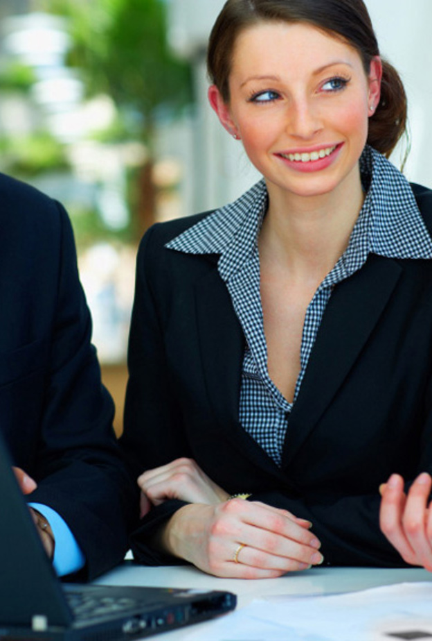إتيكيت التعامل مع زملاء العمل