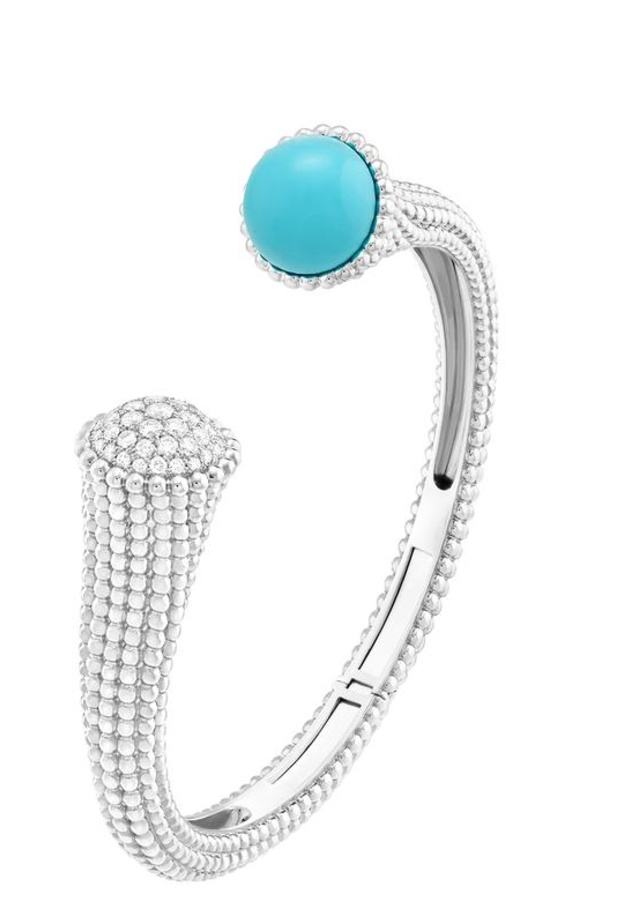 اسوارة من فان كليف أند أربلز  Van Cleef & Arpels