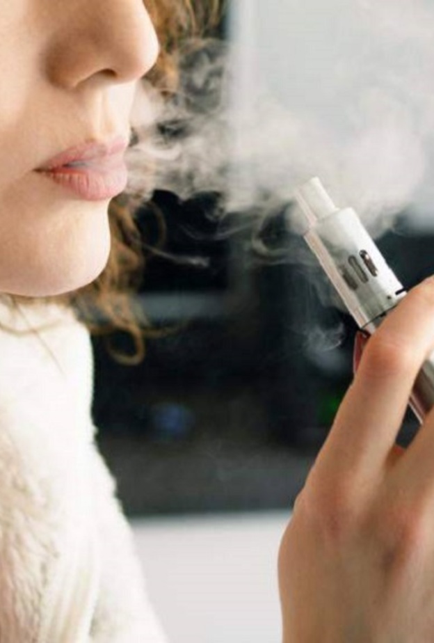 السيجارة الإلكترونية بدون نيكوتين تسبب السرطان