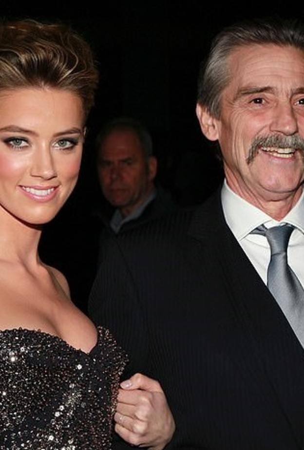 أمبر هيرد ووالدها