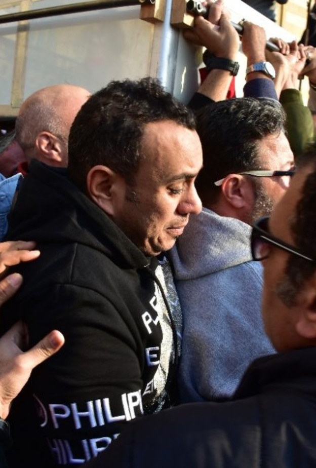 محمود الليثي في جنازة شعبان عبد الرحيم