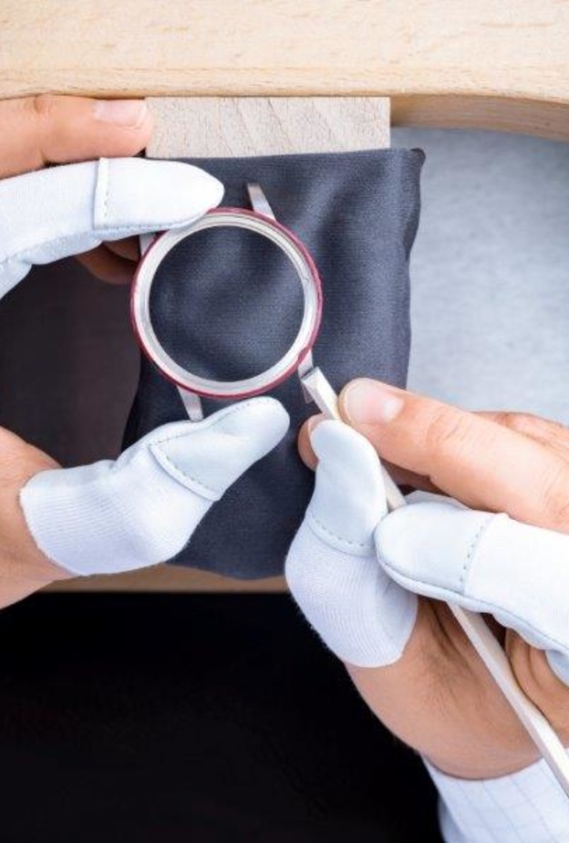 تصنيع دقيق لغطاء العلبة الخلفي أو الحافة