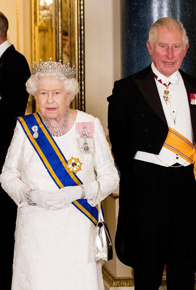 الأمير تشارلز لن يحصل على صلاحيات ملك في حياة الملكة إليزابيث الثانية