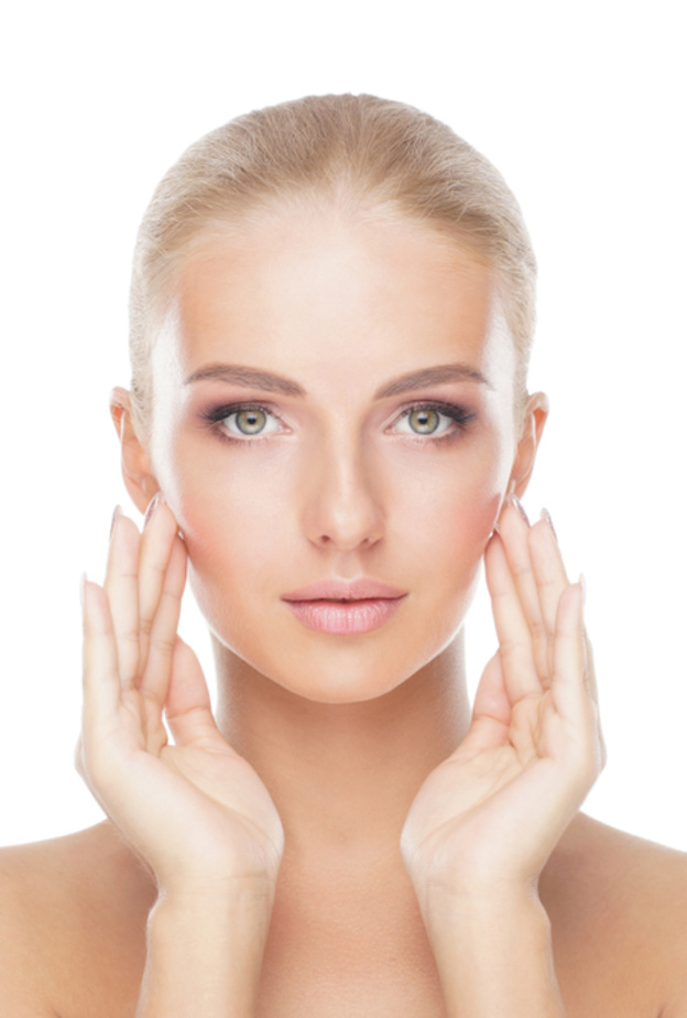 قومي باتباع نظام غذائي صحي لإخفاء عيوب وجهك بدون مكياج