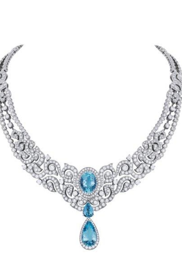 عقد الماس فخم بفص ازرق