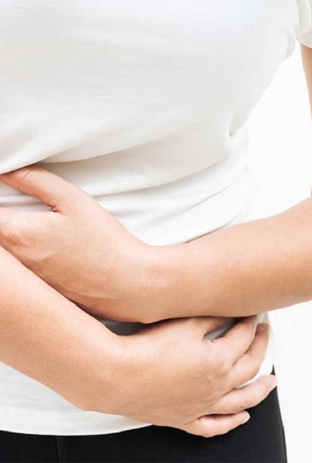 ألم أسفل البطن من أعراض حصوات الحالب