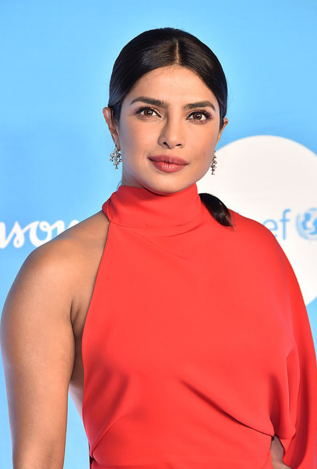 بريانكا تشوبرا تسلمت جائزة داني كاي الإنسانية