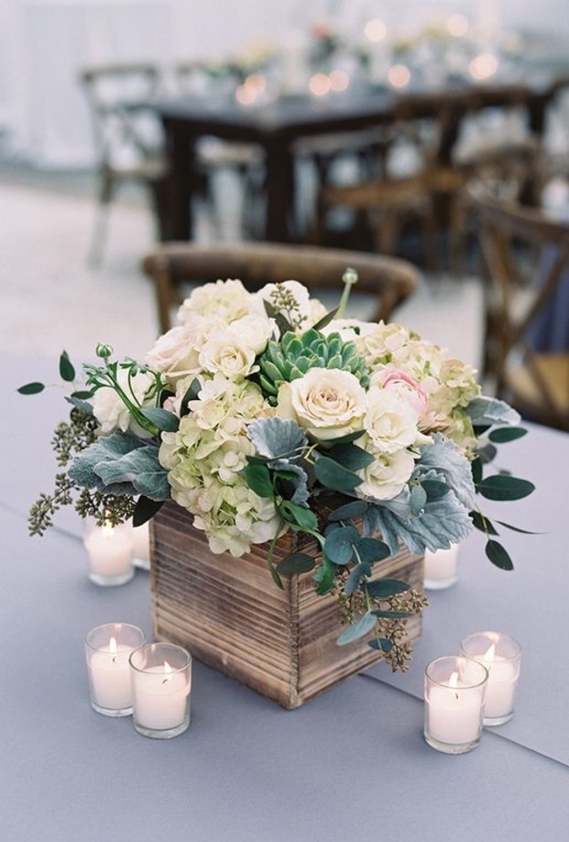 احملي باقة زفافك المزينة باكواز الصنوبر