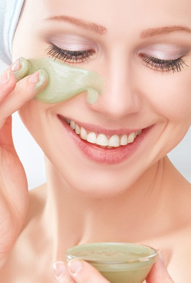 Chanel Le Blanc Masque Healthy Light Creator Mask