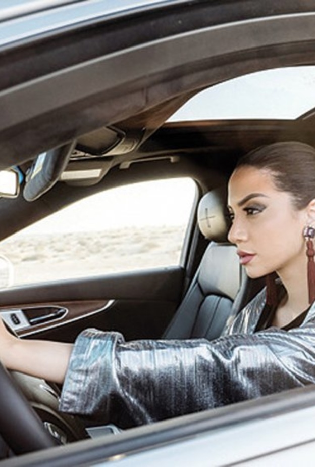  تشكل الأضواء التحذيرية في لوحة القيادة بمثابة المؤشر عن وجود خلل ما في احد أنظمة السيارة