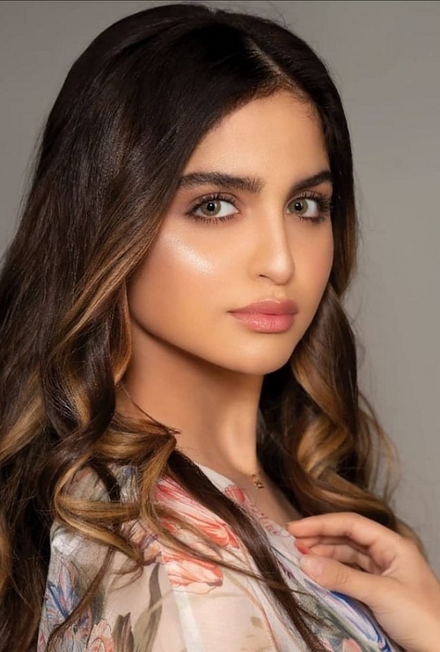 النجمة البحيرينية حلا الترك