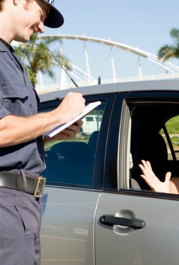  المخالفات المرورية 