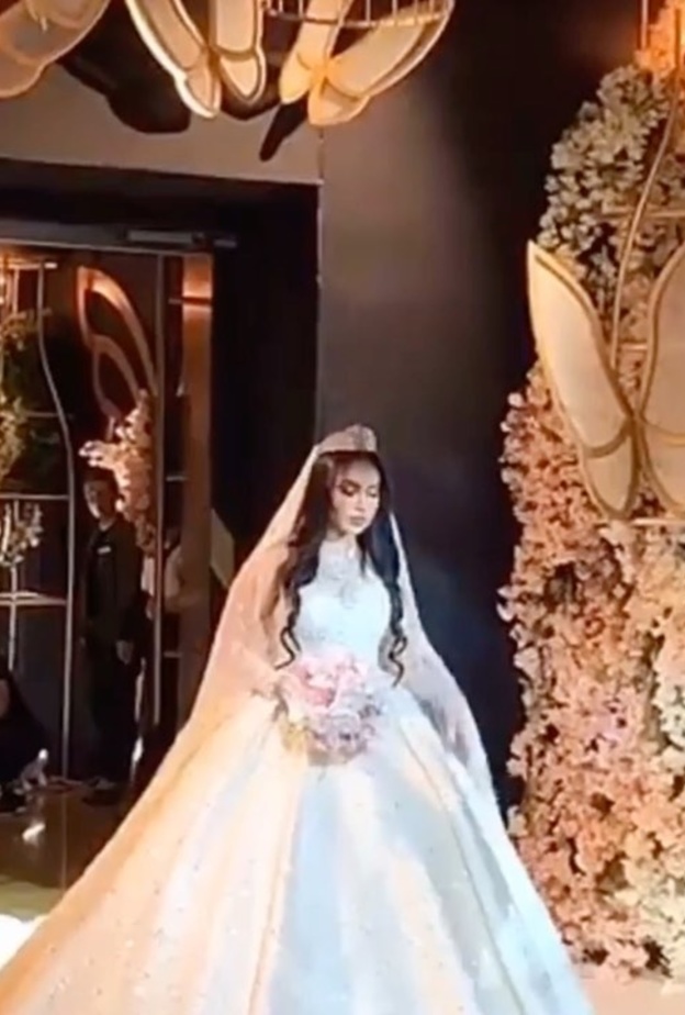 حفل زفاف فوز الشطي - فستان زفاف فخم