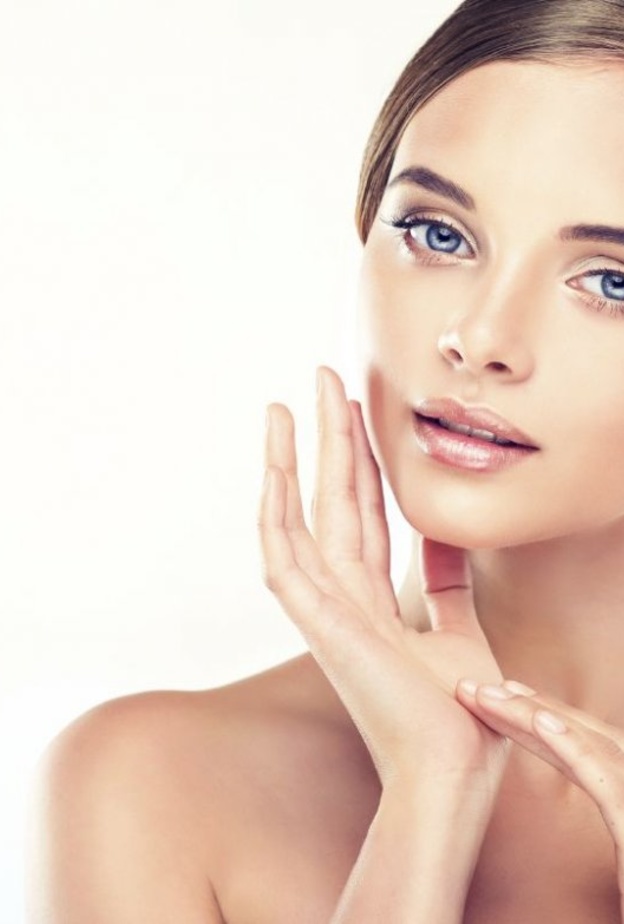 5 قواعد بسيطة للحصول على بشرة بدون مكياج