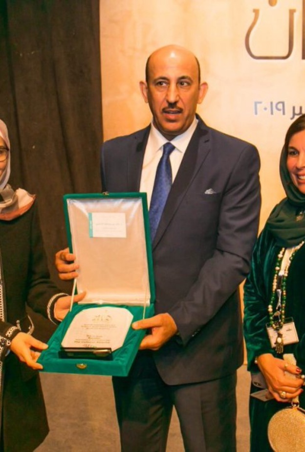 البروفيسورة سمر الحمود أول سعودية تفوز بجائزة منظمة الصحة العالمية لمكافحة السرطان