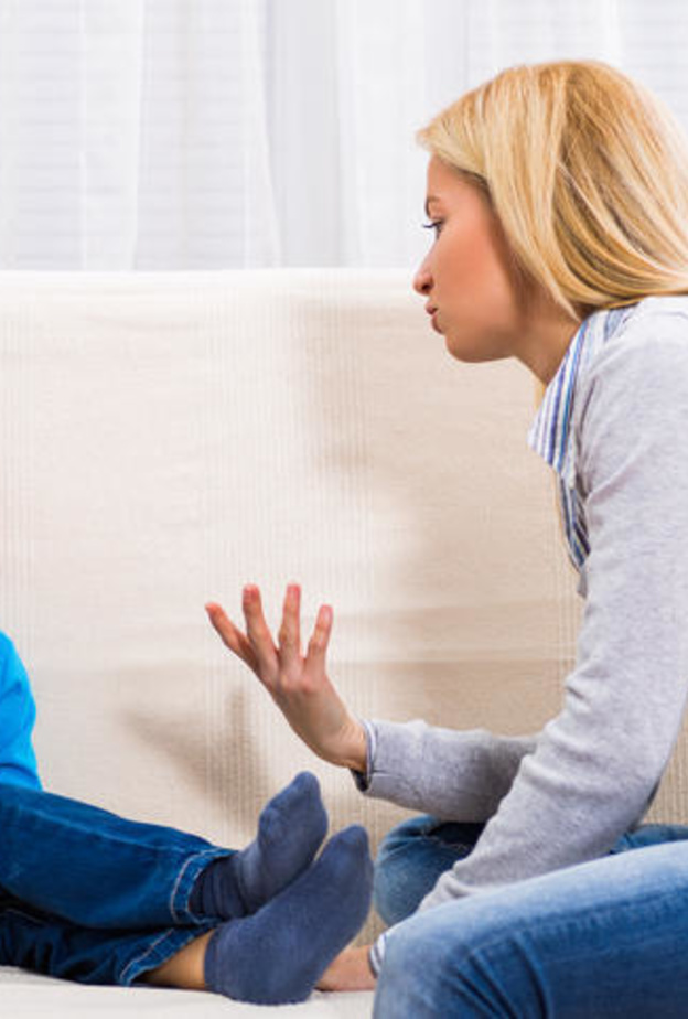 كيف تتعامل الام مع غضب وعدوانية طفلها