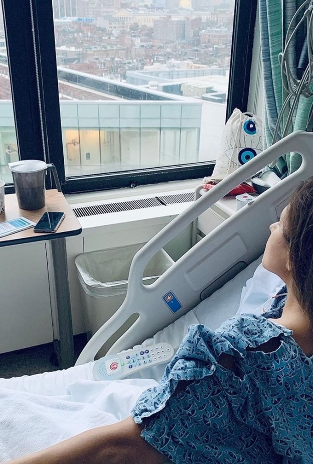 نيللي كريم بأحدث ظهور لها بعد خضوعها لعملية جراحية