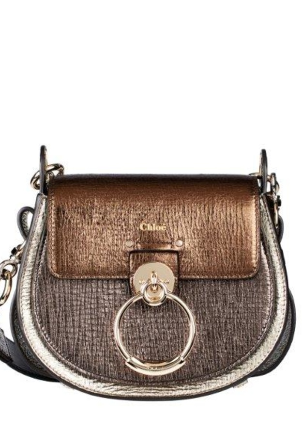 روح Chloé المضيئة والمفرحة تبهرنا في مناسبات نهاية العام 2019