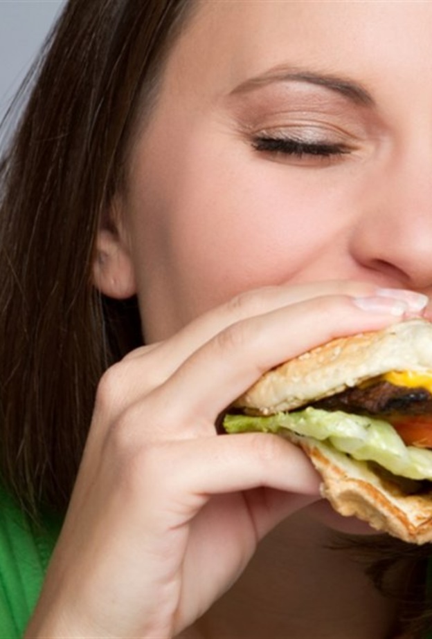 تناول الطعام بسرعة