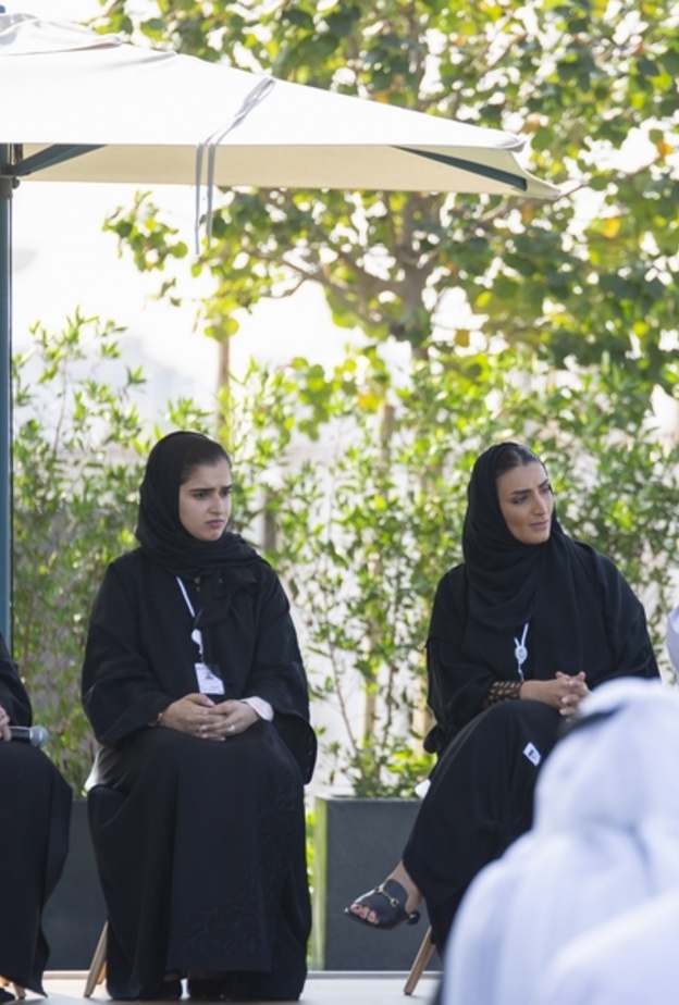 رواد أعمال إماراتيون يستعرضون تجاربهم وقصص نجاحهم بالإمارات