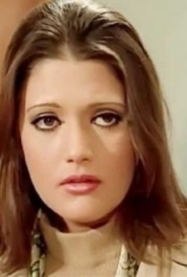 شمس البارودي  في فتر شبابها