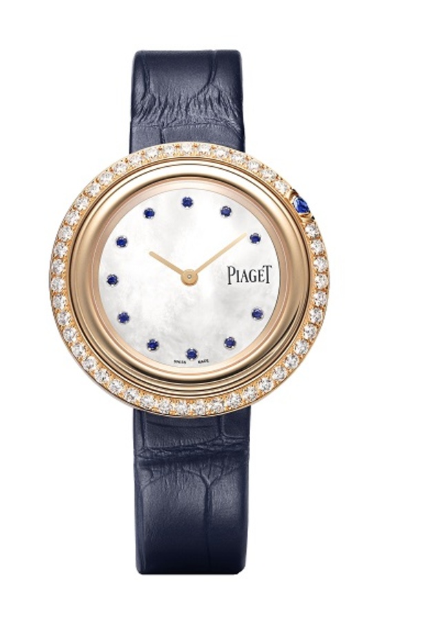 ساعة من شانيل Chanel