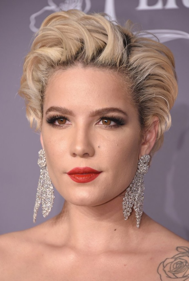 مكياج هالزي