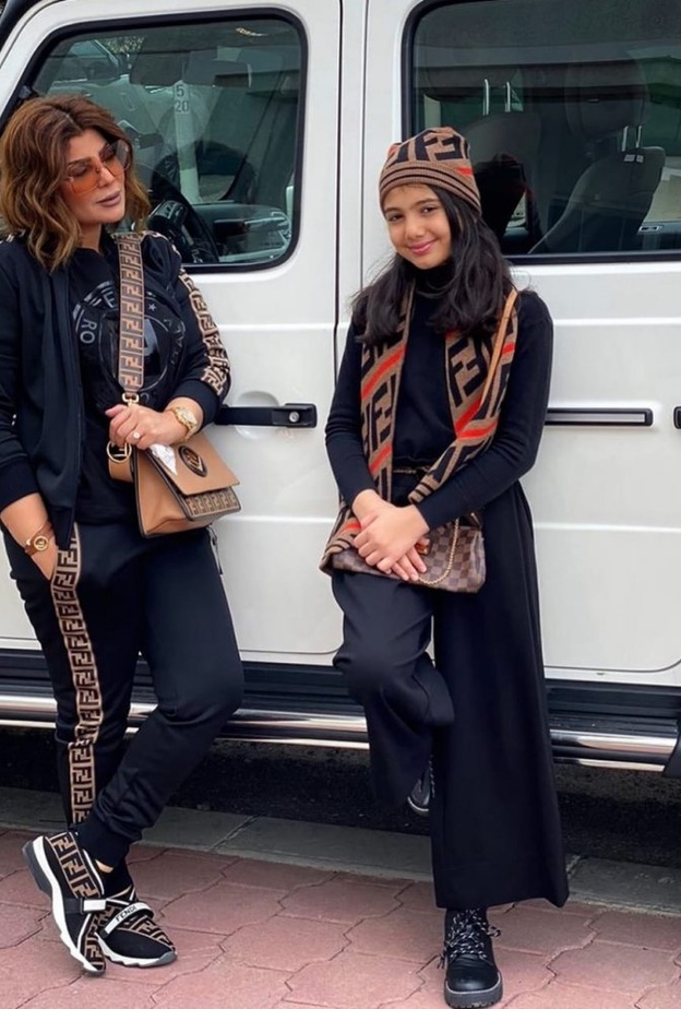 إلهام الفضالة وابنتها النور