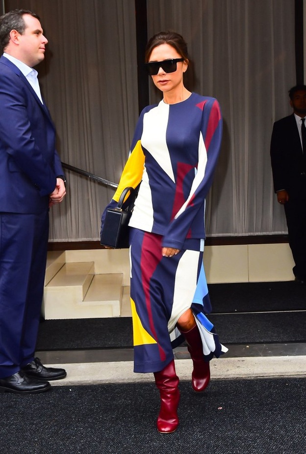 اجمل تنانير رافقت اطلالات فيكتوريا بيكهام عام 2019