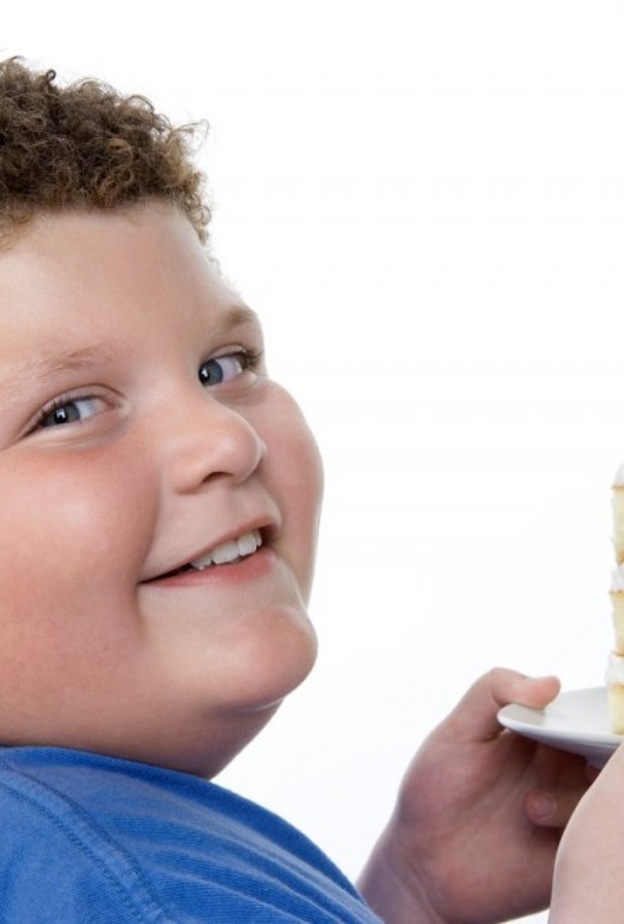 أسباب السمنة عند الاطفال وطرق العلاج