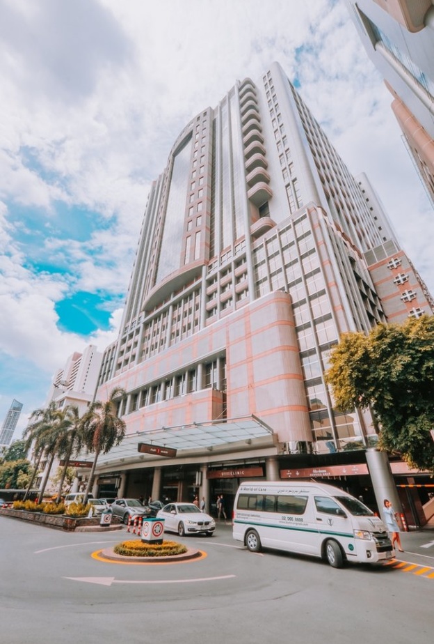 مستشفى بمرونجراد الدولي ينقذ حياة سيدة