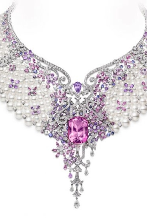 عقود اللؤلؤ