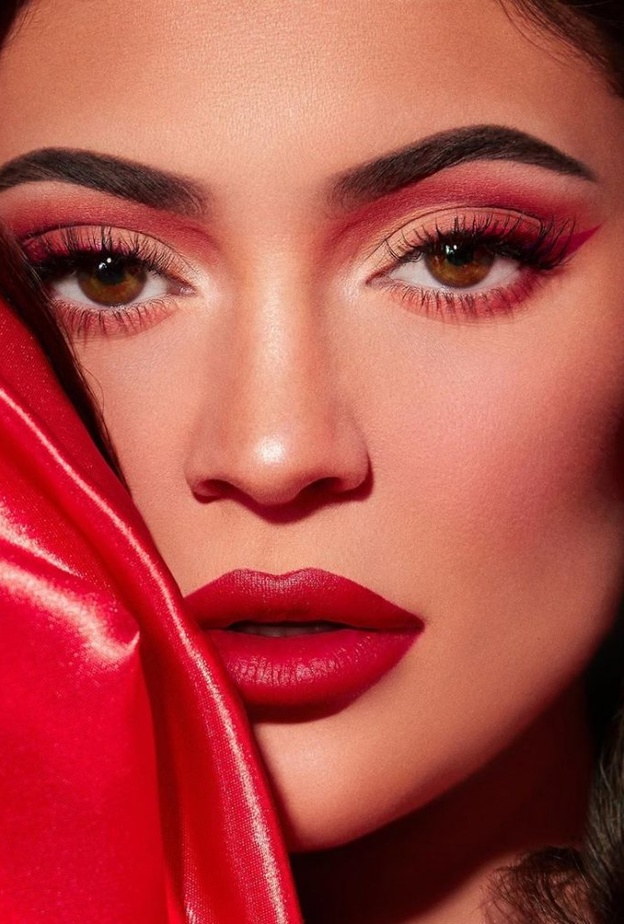 مكياج كايلي جينر