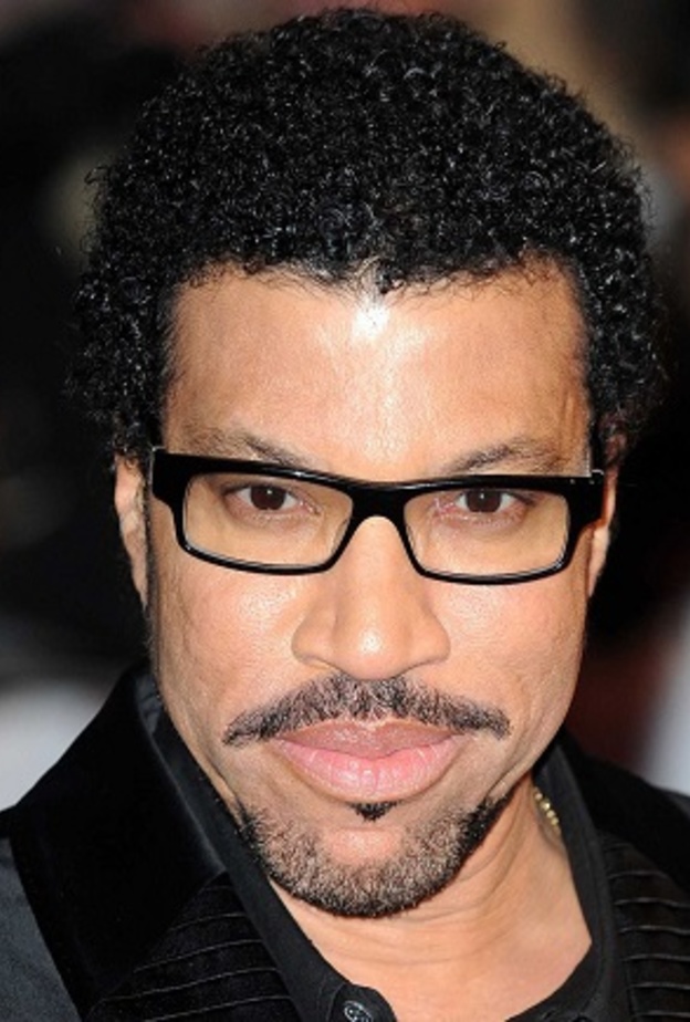 موعد حفل الفنان العالمي ليونيل ريتشي في شتاء طنطورة 2019