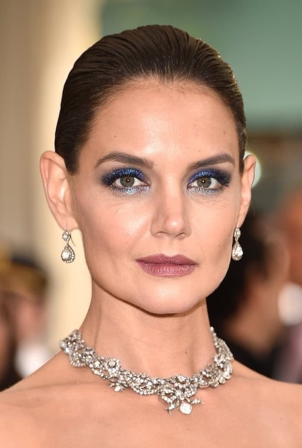 النجمة العالمية Katie Holmes