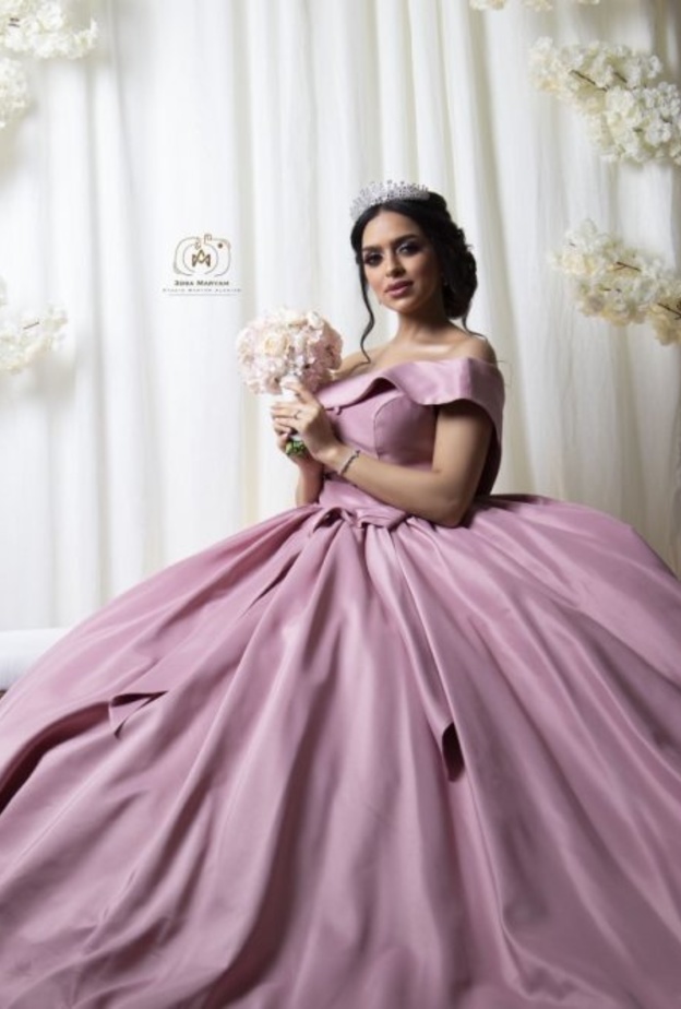 احدى لقطات العروسين من المصورة السعودية مريم الشيخ