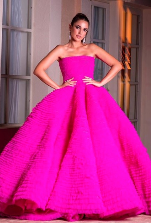 فستان درة من علي يونس