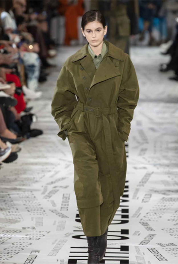 الأكمام المنفوخة لاقت رواجاً كبيراً في الثمانينات وسنراها في هذا الموسم مع لمسة من العصرية