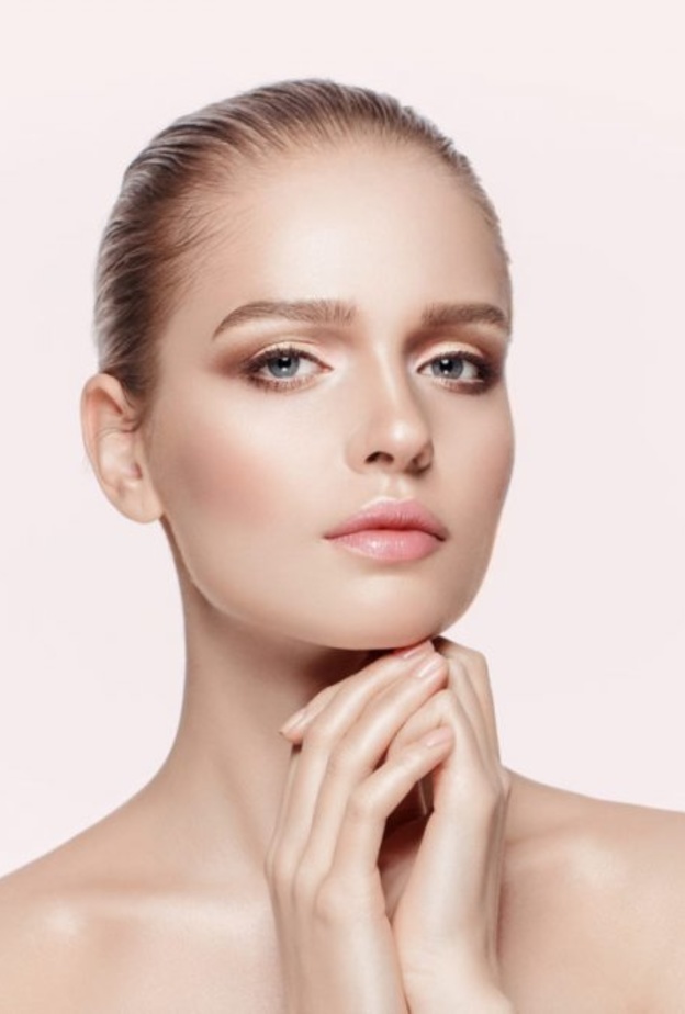 العناية بالبشرة