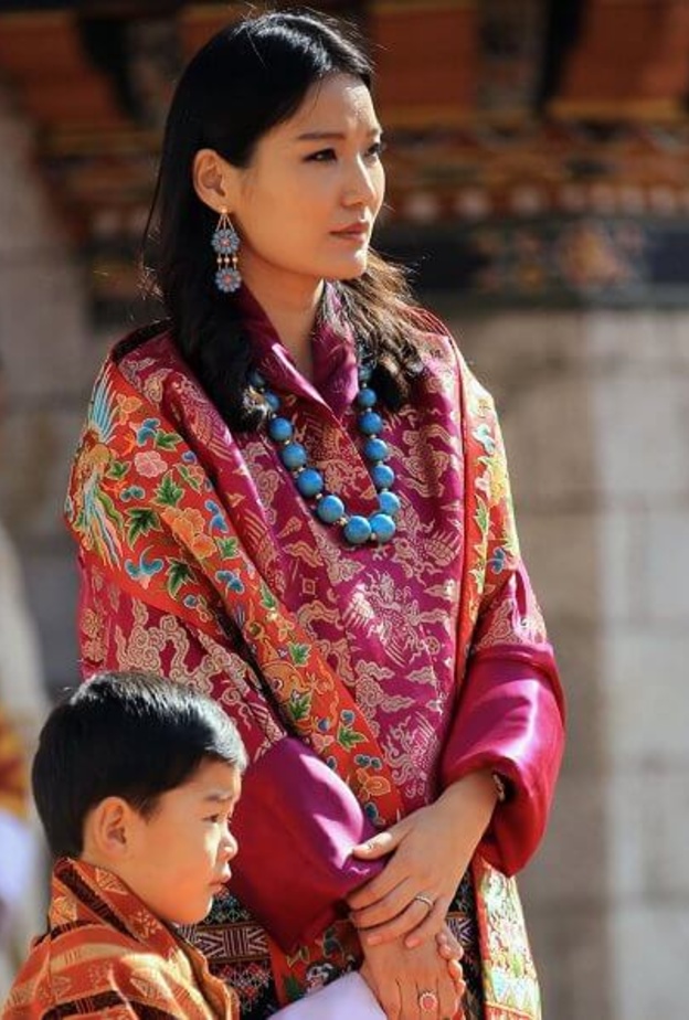 ملكة بوتان حامل في طفلها الثاني