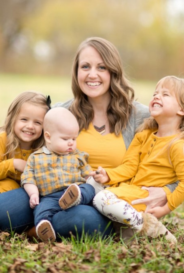 عادات سيئة على الأم التخلص منها لحماية أبنائها