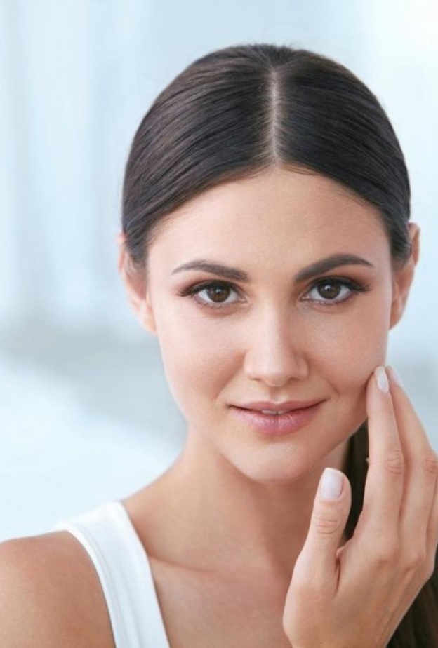 عملية تجديد شباب الوجه