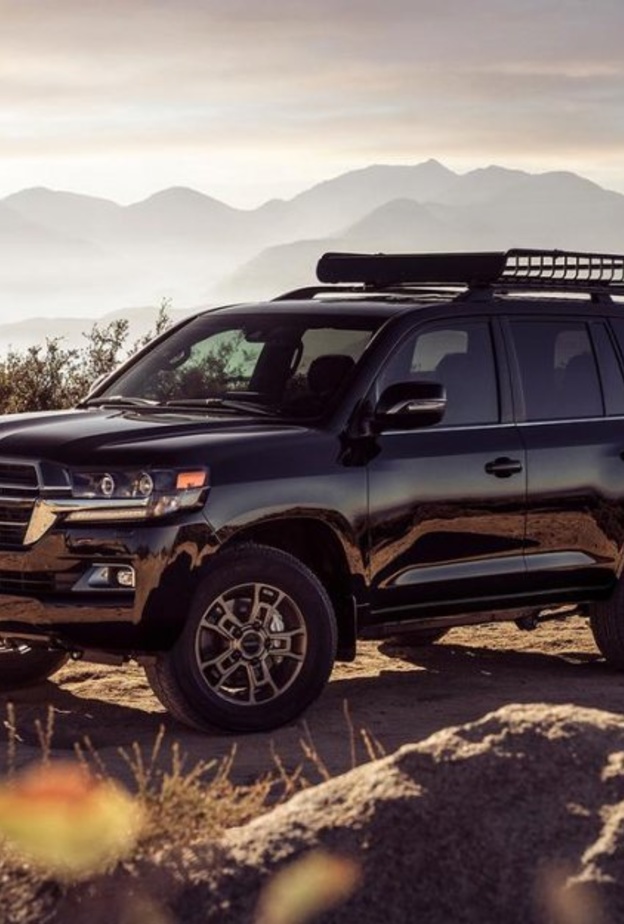 الإعلان عن نموذجين معدلين من land cruiser