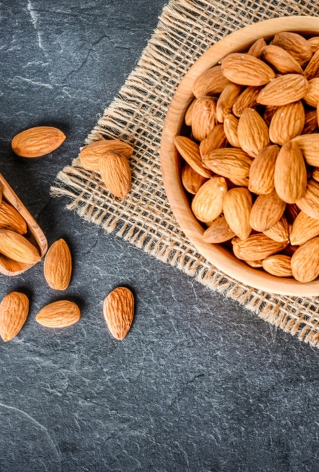 فوائد اللوز 