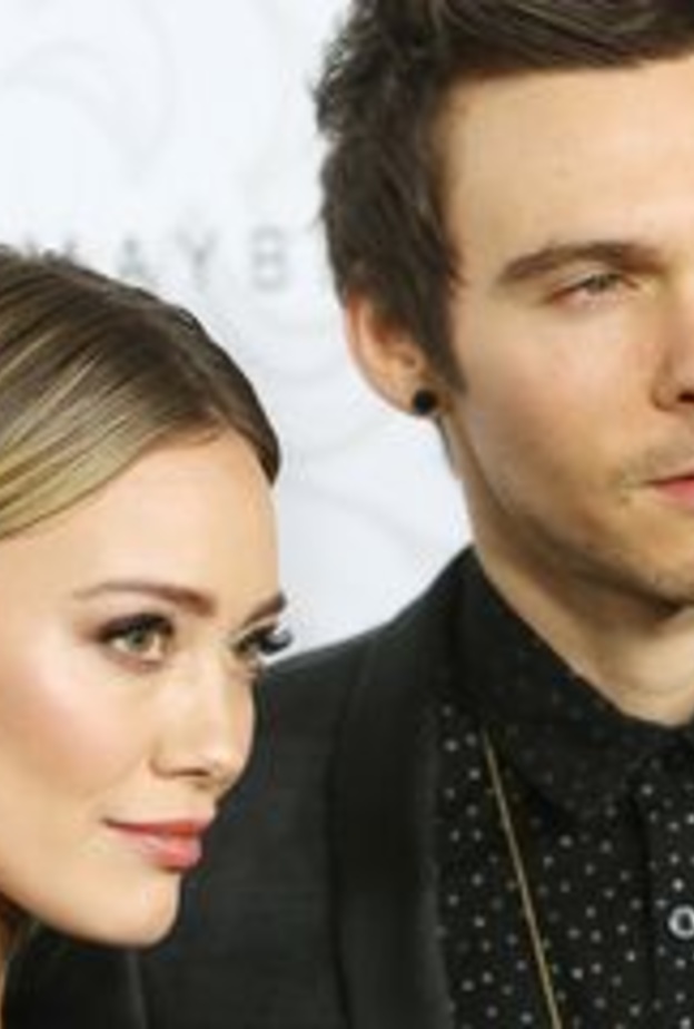 هيلاري داف و ماثيو كوما