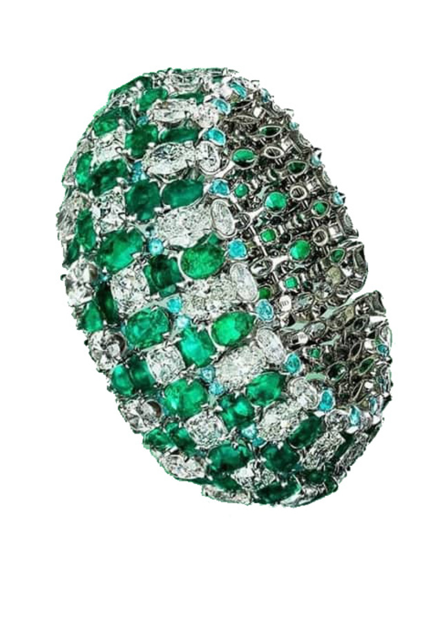 أساور زمرد فخمة