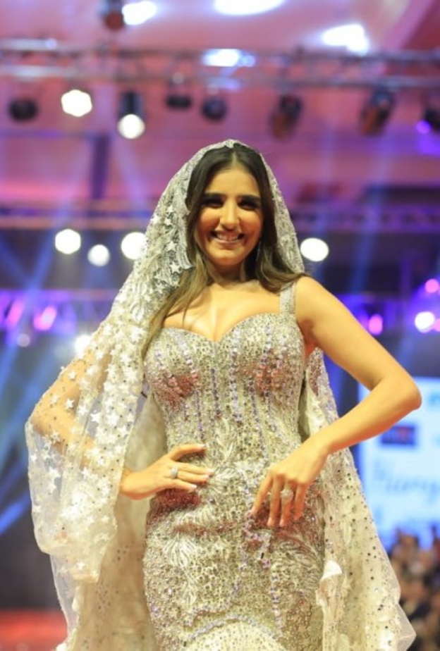 النجمة مي عمر