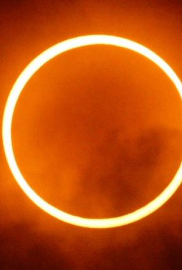 الكسوف الحلقي 